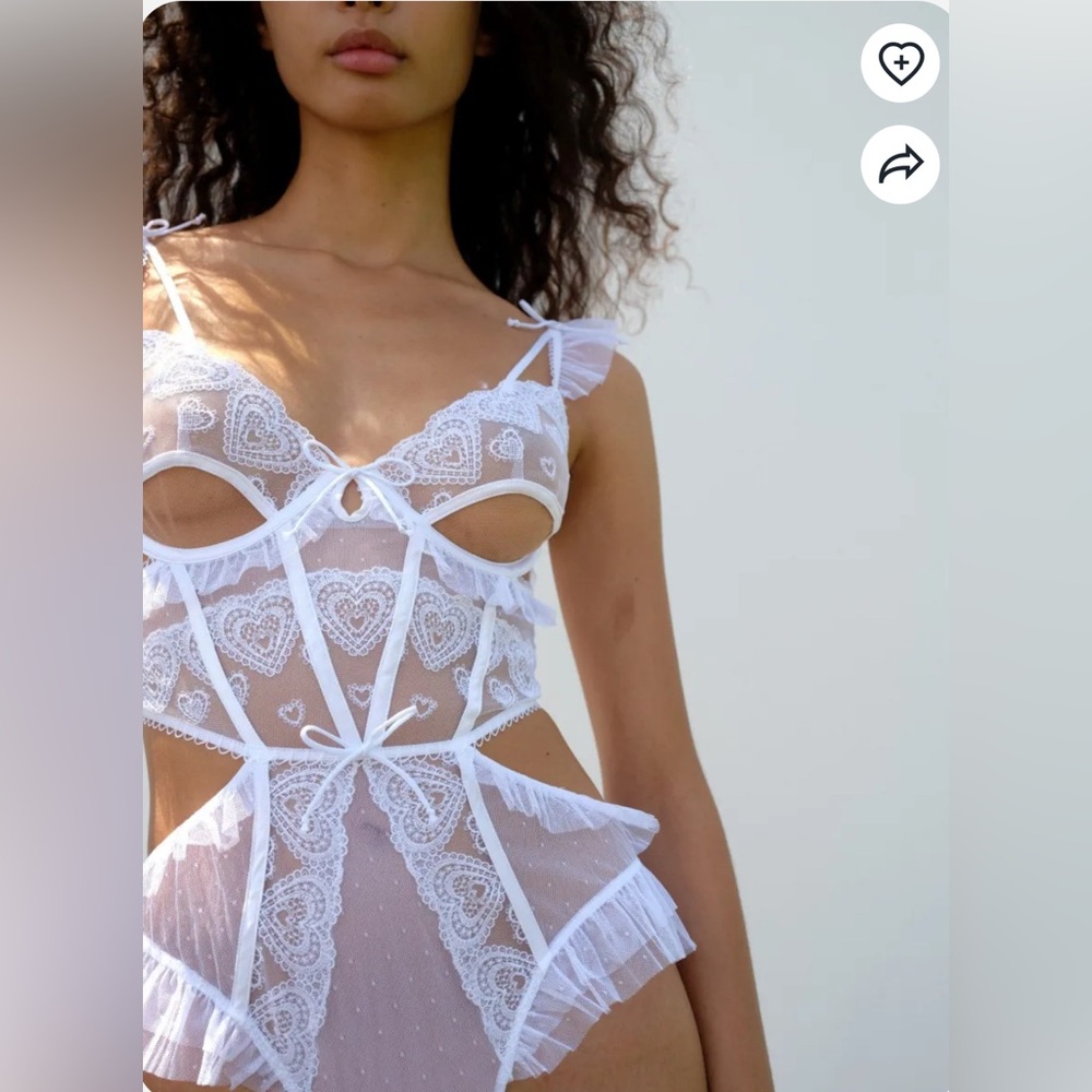 NWT For Love And Lemons Lace Heart Embroidery Teddy / White / XXS - Picture 4 of 7